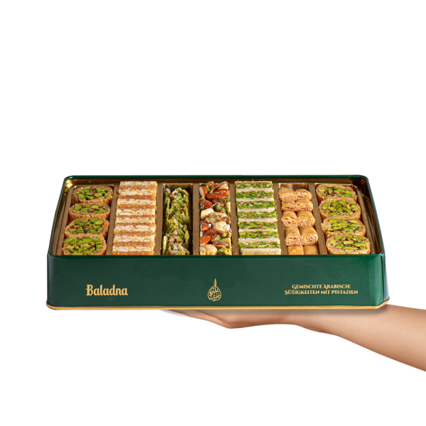 Baladna Mixed Oriental Sweets with Pistachios and Cashews - Oriental 650 g - Image 6